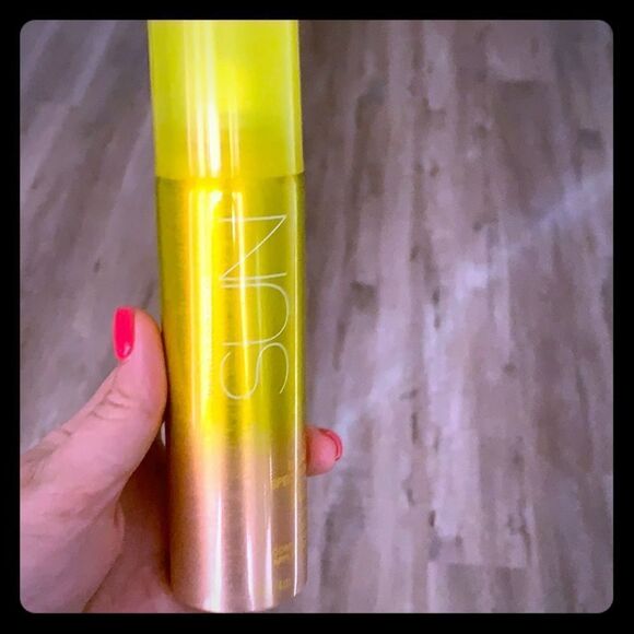 🎉Last deal🎉Victoria Secret Sun spray - Picture 1 of 6